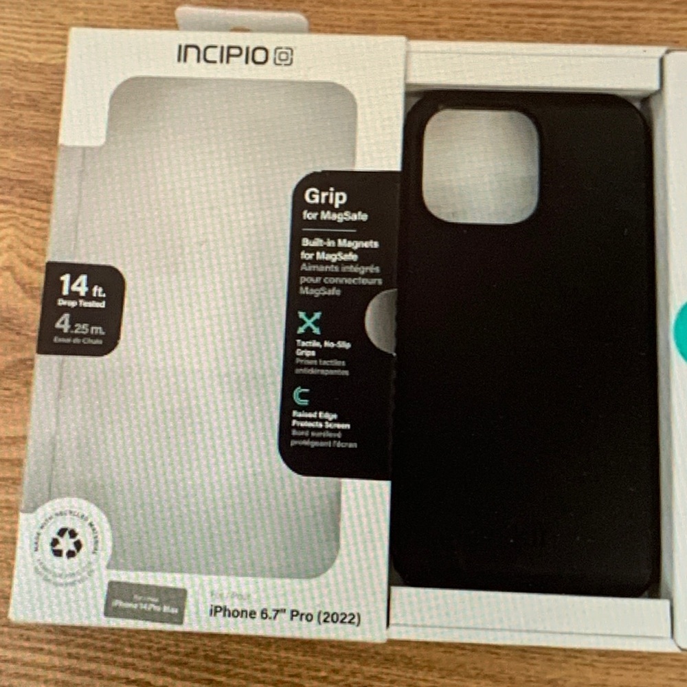 Incipio Black Grip Case for iPhone 5.7" Pro